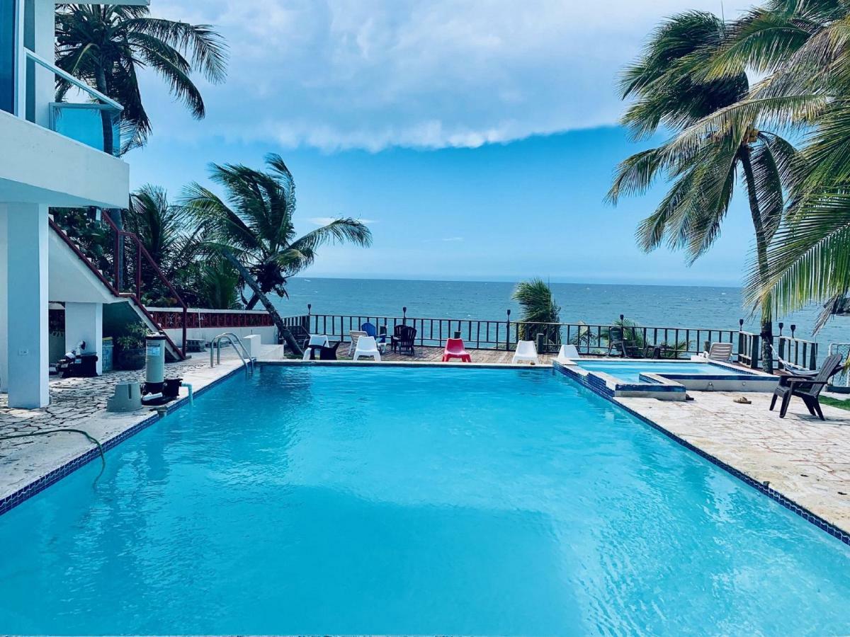 Апартаменти Ventana Al Atlantico At Arecibo 681 Ocean Drive Islote Екстер'єр фото